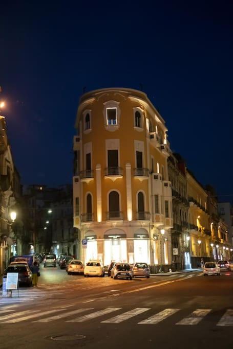 Palazzo Vitrano - Tourist Apartment Catania Ngoại thất bức ảnh