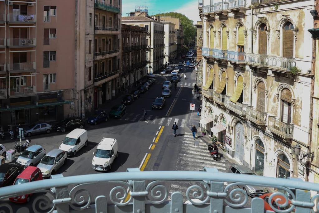Palazzo Vitrano - Tourist Apartment Catania Ngoại thất bức ảnh
